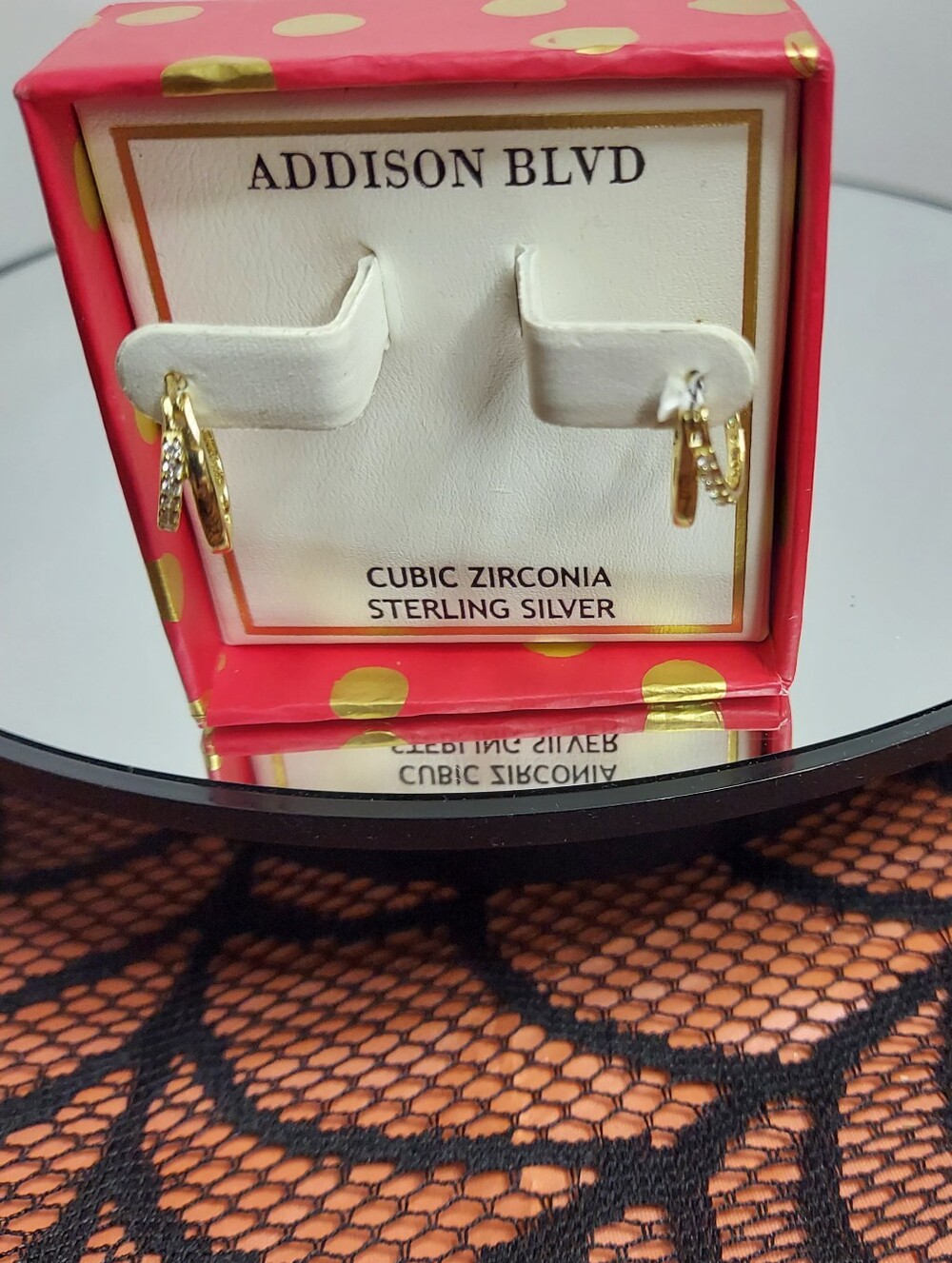 NIB Addison Blvd Double Hoop Earrings Gold - Picture 3 of 4